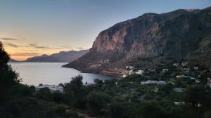 leze se až do setmění 